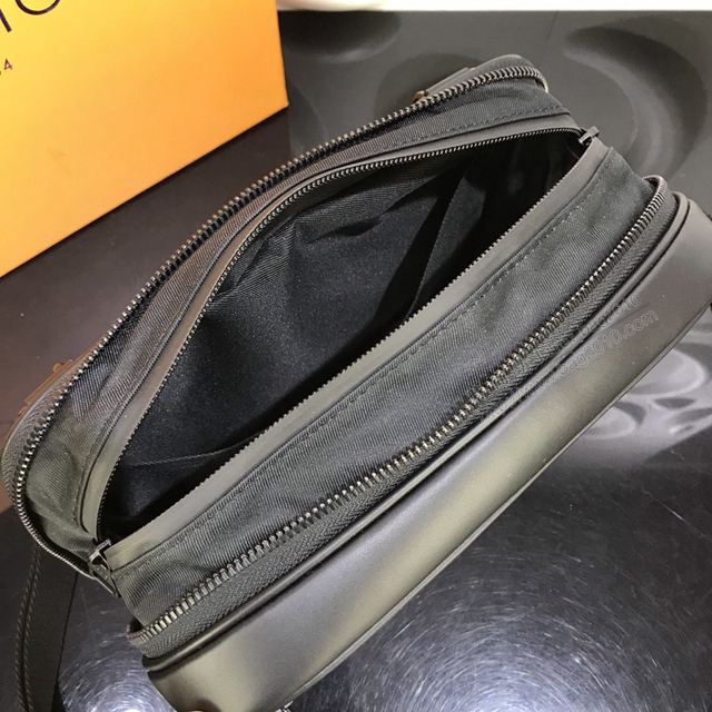 LV包 LV男包 M55698 LouisVuitton 2054未來系列 LV新款男士斜挎包  ydh3354